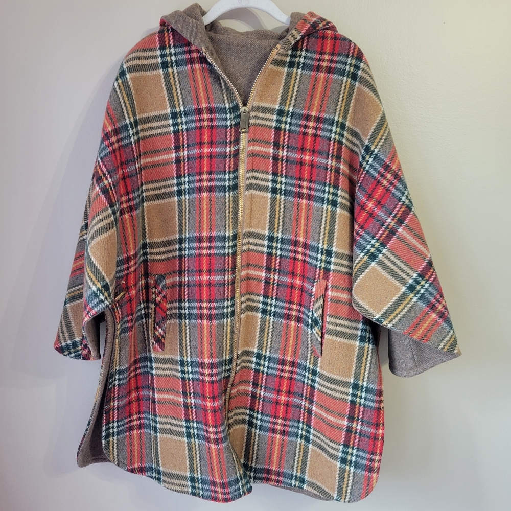 Vintage Plaid Wool Reversible Poncho Cape Plaid and Tan Size Medium?